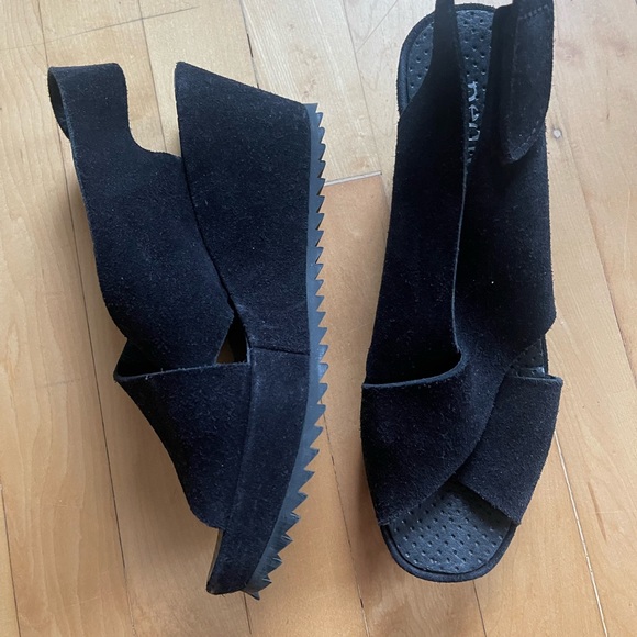 Black Suede Pedro Garcia Wedges - Picture 3 of 4